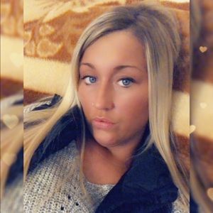 Meet your Posher, Christy